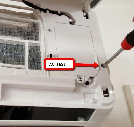 når testkjøringen er i gang! 1.Start produktet og la den gå i minst 5 min. Trekk så ut kabelen fra stikkontakten når produktet er i drift. 2.Vent 5 min før du setter inn kabelen i stikkontakten.