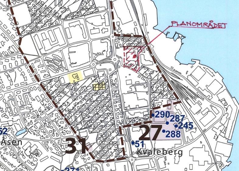 nordvestre hjørne i planområdet, og legges inn i grønntdraget mot øst, for så å komme inn på eksisterende trasé øst i planområdet.