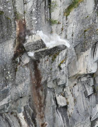 Terskelverdier (eksempler) Snøskredtema Snøfall Snøfall siste 1 og 3 døgn Nedbrytende omvandling: Snøfokkmodeller: vind over snødekt mark med eller uten samtidig snøfall Oppbyggende