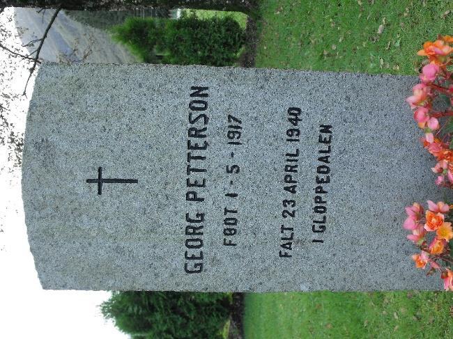 april og døde tre dager senere - Menig Georg Petterson IR-2, 23 år, fra Oslo, ble hardt såret i Gloppedalsura 22.