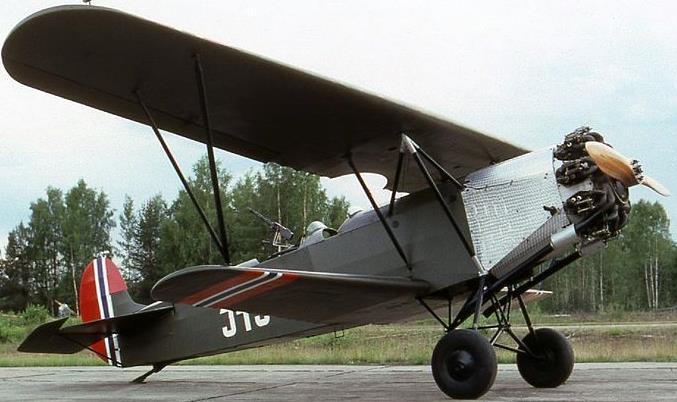 Seks Fokker CVD var operative på Sola 9. april. Flyet hadde to manns besetning og var utstyrt med 2 maskingevær samt oppheng for bomber.