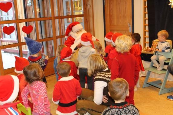 Levering av melding om juleferie (skjema vert sendt på e-post) 16. Lucia i Hovden Grendehus kl. 17.30. 21.