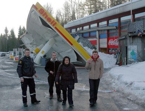 Snølastskade Vinteren 2008 raste 15 bygninger sammen i Norge