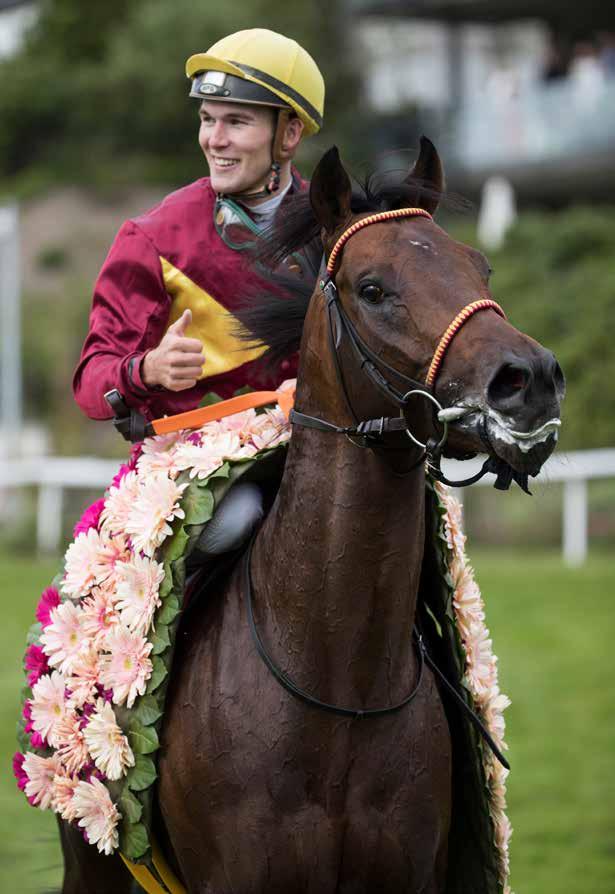 Marit Sveaas Minneløp For 3-årige og eldre hester - 1800 m 1991 REGAL PARADE (GB) Leif Hedberg O Stenstrøm J Stenstrøm 7 h e Hello Gorgeous kr 89.500 1.49.