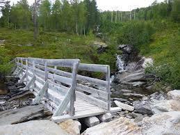 vanskelig, og vadested kan være enklere å etablere og gi mindre inngrep i landskapet.