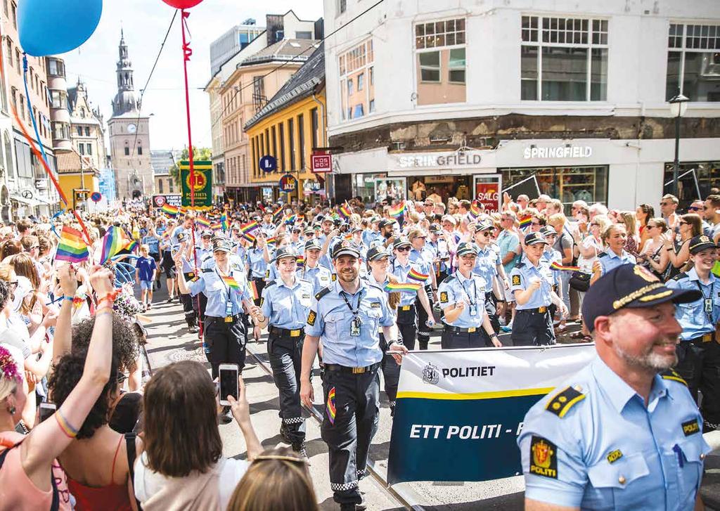 2 3 KRIMINALPOLITISK HANDLINGSPROGRAM 2017 2019 INNHOLD FORORD 4 KRIMINALPOLITISK HANDLINGSPROGRAM 2017 2019 6 ET LOKALT FORANKRET NÆRPOLITI, TIL DET BESTE FOR SAMFUNNET 8 ØKT SATSING PÅ