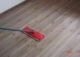 Et gulv som, takket være den underliggende gulvoljen, ikke risikerer å misfarges selv om det blir skader i det øverste lakklaget.