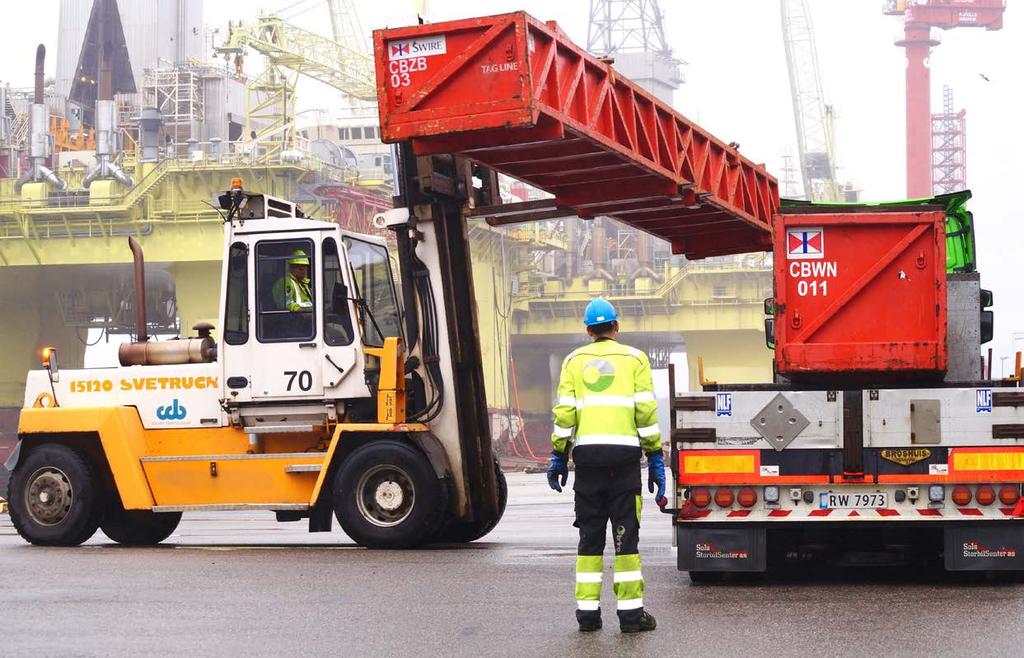 Fokus på slangesikkerhet på CCB Helt siden starten på 90-tallet har CCB tatt imot lasteslanger fra dypet Gullfaks og Statfjord. De kobles fra plattformene og slepes til havne- i Nordsjøen.