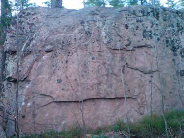 Harald Østerbø 2008. 2 Prosjekt.... rc? 1 Pussa på nyttårsaften..... 1fc 5+ Langt mot venstre på veggen, opp langs bratt riss og videre til sva uttopping... Påbegynt av HØ 2. juledag 2006.