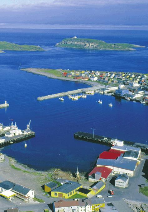 havn med Hornøya og fyret i
