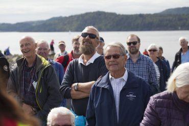 Og så, hva gjør vi? Veien videre Vi må begynne å kommunisere (bedre) til omverden, ikke til oss selv ÅPEN DAG 2017: 1.