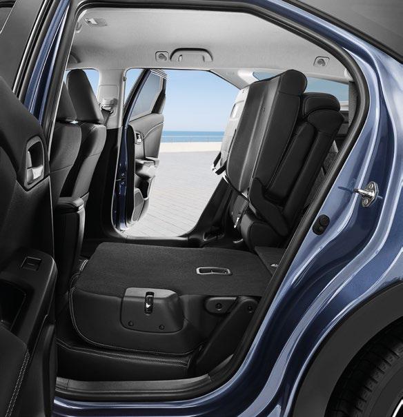 MAGIC SEATS : 10 Fleksibel, tilpasningsdyktig Magic Seats Enten det er personer, sparkesykler eller valper alle biler trenger plass.