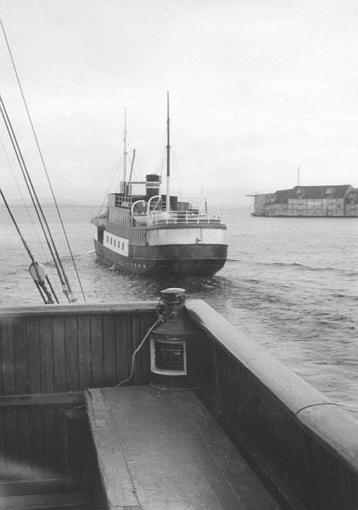 i lokalruten Stavanger-Sjernarøy-Ombo-Foreneset-Erfjord i 1953, mens selskapets nyombygde Årdalsfjord fikk Jøsenfjords gamle rute (Stavanger-Årdal).