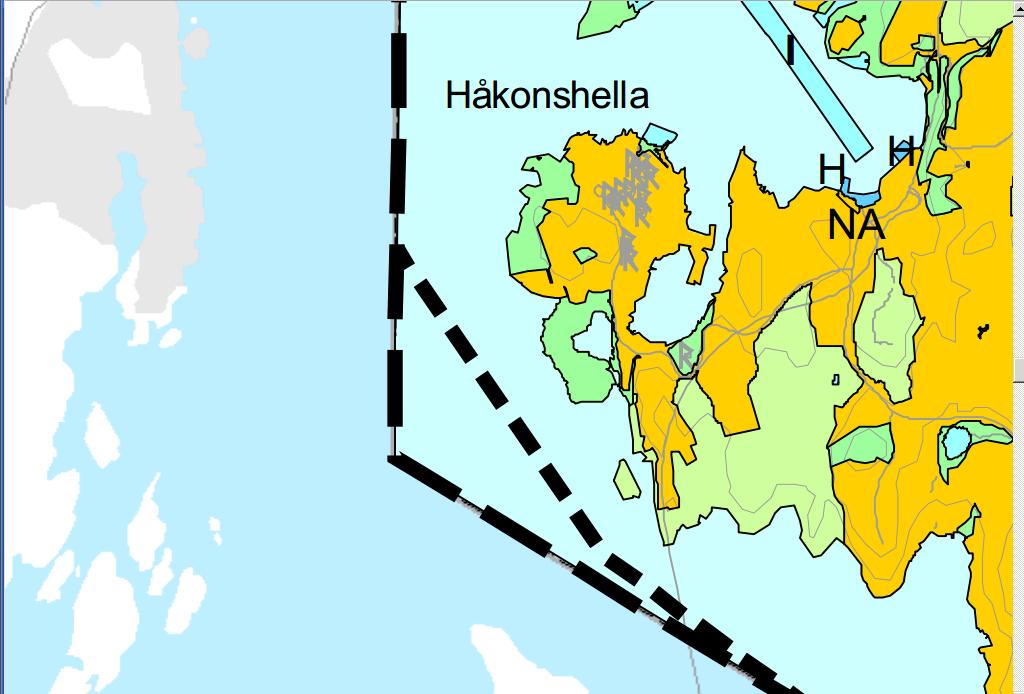 Fig. 7 Tomten er fortsatt markert gult og i tillegg altså aktivitetsformålet i sjø rett nedenfor denne I praksis er 50% av strandlinjen i Håkonshella gjennom KPA «fredet» for enhver bebyggelse. 4.