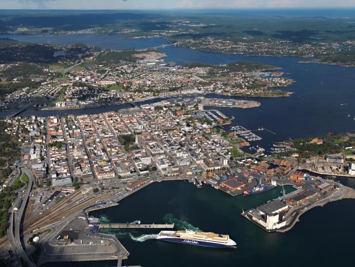 2 Dagens situasjon 2.1 Lokalisering av dagens havnevirksomhet Kristiansand havns hovedaktiviteter er i dag lokalisert i Vestre havn og Kongsgård-Vige.