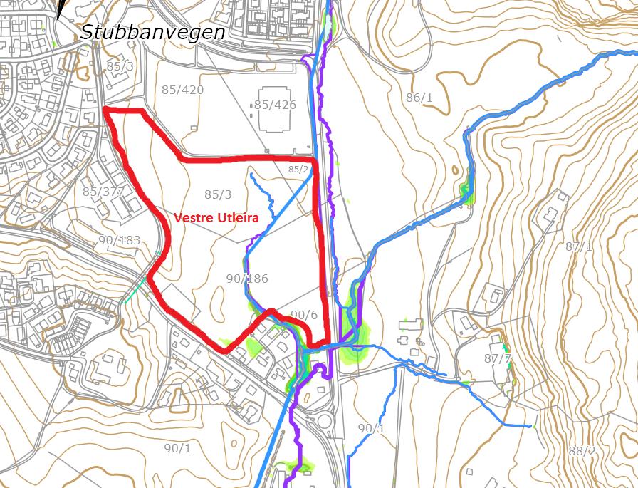 Flomvegen går der dagens bekk strekker seg ned mot Bratsbergvegen.