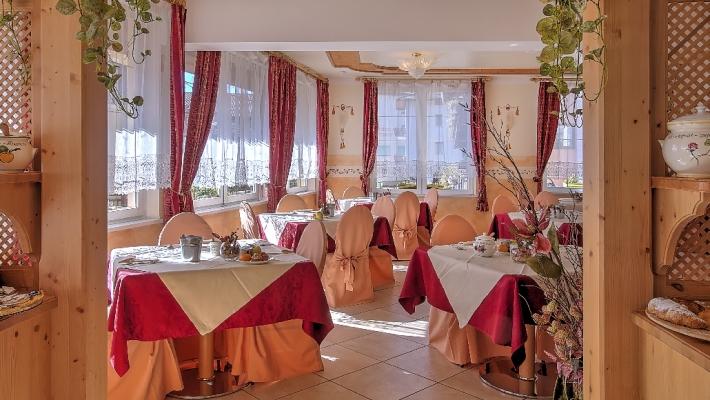 Spa Restauranten Hotellets restaurant heter Ca dei Boci og har samlet oppskrifter gjennom generasjoner.