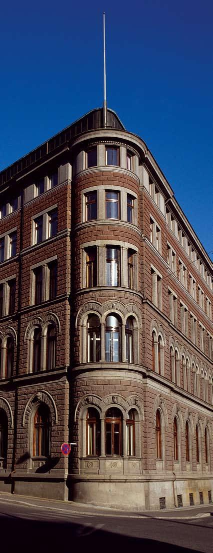 1917: Statens Pensjonskasse blir opprettet, med Oscar Schjøll som administrerende direktør. Lokalene lå den gang i Keysersgate, Oslo sentrum.