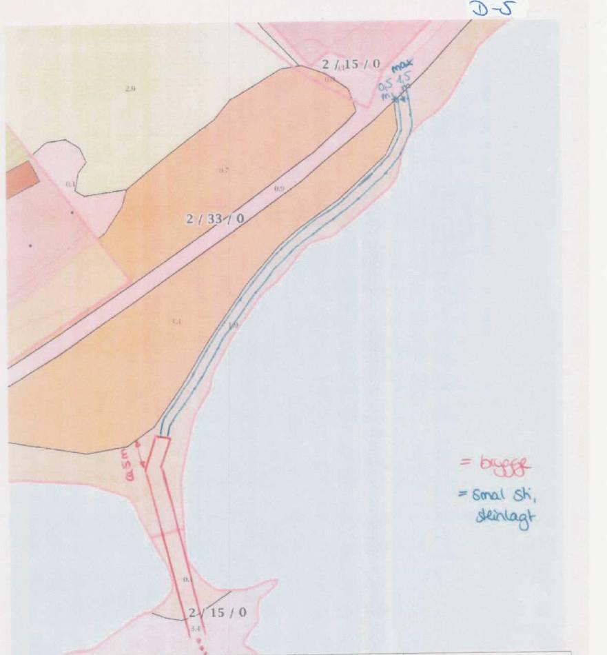 Kart over sti og landgang til flytebrygge gnr 2 bnr 13,15 og 33 Saken ble påklaget av grunneier av gnr 2 bnr 13,15 og 33.