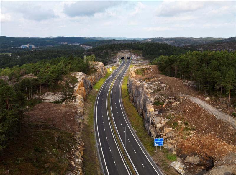 og sakte gående trafikk -