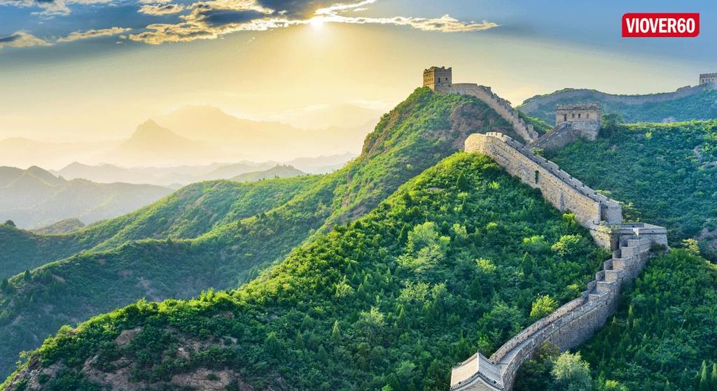 1 MIDTENS RIKE SHANGHAI, XIAN & BEIJING Vil du oppleve det ekte Kina og rikets store mangfold? På denne rundreisen vil vår fantastiske reiseleder Erik vise deg sitt helt eget Kina.