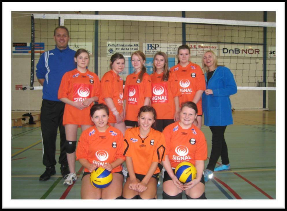 Volleyball: Ved utgangen av 2010 var vi 7 jenter født i 1997 og 1998 som var aktiv i volleyballgruppa. Ved utgangen av 2011 var det 13.