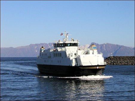 Med daglig flyforbindelser til og fra både Hammerfest og Tromsø er Hasvik et enkelt reisemål med korte reiseavstander målt i tid. 2.6.1 Hasvik flyplass.