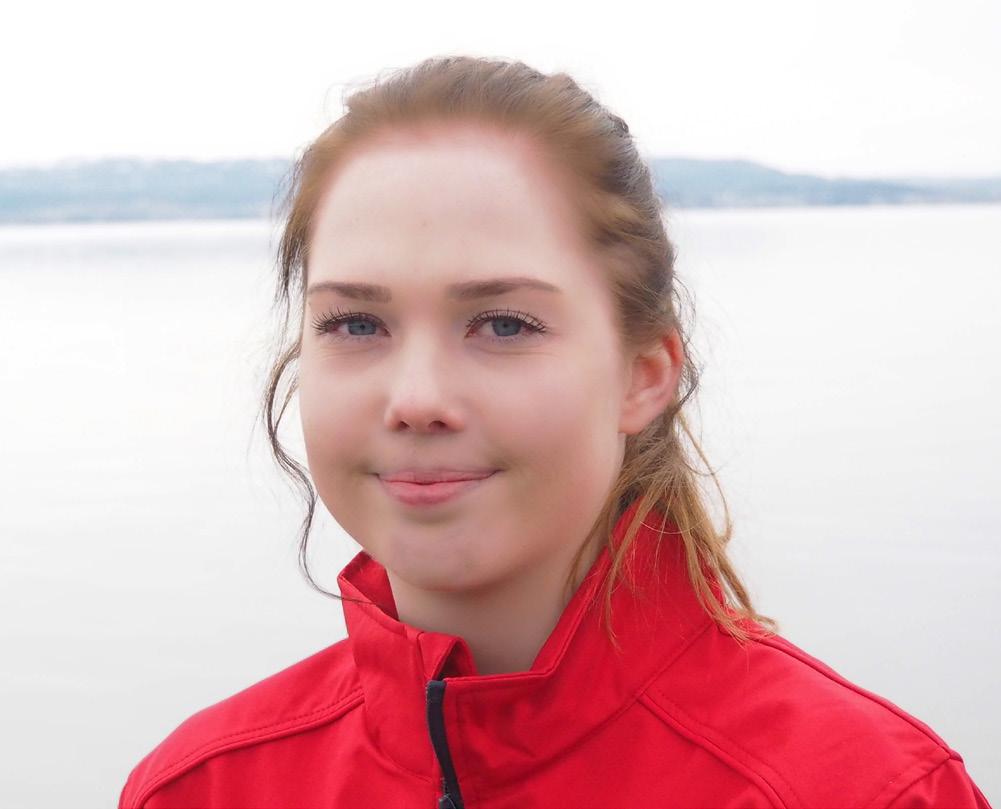 Sara Bjerkelund (20) Servitør (fag 35) Restaurant Service Gullbjørg Ekre (22) Billakkering