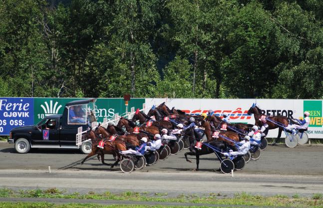 KUSKE CHAMPION - A LISENS AMATØR CHAMPION TRENER CHAMPION A+B NAVN ST 1 2 3 PREMIE NAVN POENG 1 Eirik Høitomt 141 24 13 11 906.500 2 Geir Vegard Gundersen 93 16 8 5 1.032.