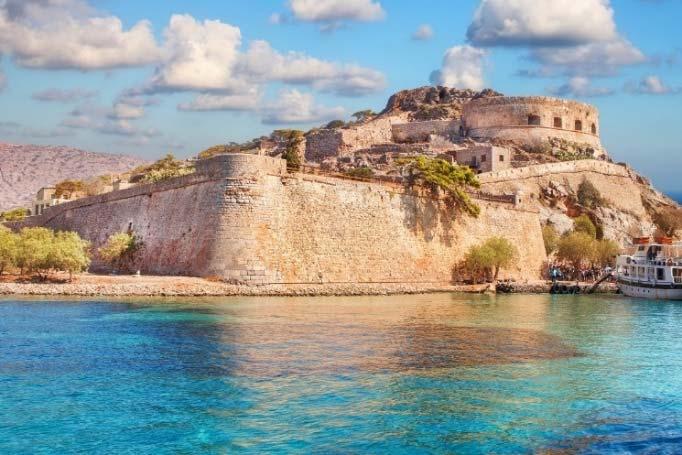 Kato Zakros er et avsidesliggende og spesielt sted. Her finnes ruiner fra et minoisk palass og en helt fantastisk natur samt en øde strand.