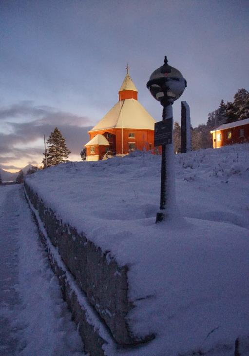 Søndag 22.januar «Solgudstjeneste» kl 10:30 «Solgudstjeneste» i Hadsel kirke kl ca. 12.00 Vi møtes denne gangen ikke på kirkebakken men på «Solbakken».