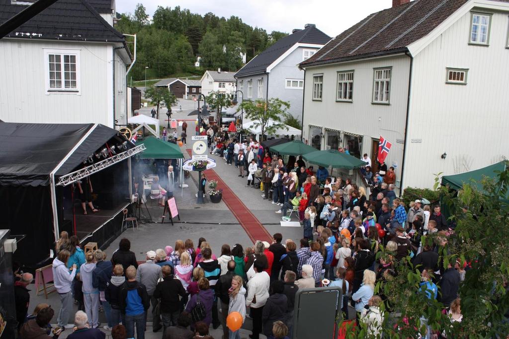 Sommerfest i juni Handelsdager med underholdning, aktiviteter,