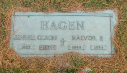 Mena Caroline ble født i Porter, Wisconsin 25. juni1885. Hun giftet seg med Martin Sigvard Severson. Han var født 23. juli 1866 i Høland, Akershus.