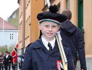 Hvis du får med deg én eller flere kamerater som også begynner i Fjeldets Bataljon, kan du velge mellom kule VERVEPREMIER, eller å få den rimelige