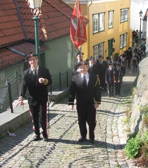 Mat som serveres på marsjdagene er inkludert i årskontingenten. Se AKTIVITETSLISTEN på side 5, og sammenlign gjerne selv med hva som tilbys av andre buekorps eller klubber.