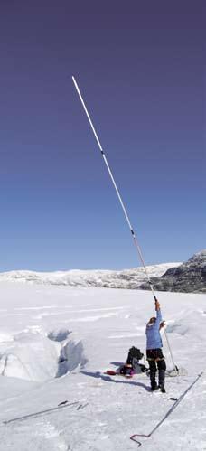 Ved å repetere målingene er det mulig å beregne hvor raskt breen beveger seg.