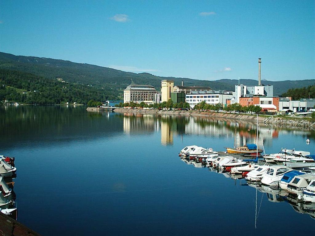 Notodden i dag 12.500 innbyggere Høgskole over1000 studenter Hydros vugge og Tinfos hjemby Mistet ca 1000 arb.