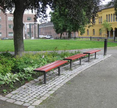 Parken gir mange aktivitetsmuligheter og opplevelser og stimulerer både syn, hørsel, smak, likevektsansen og taktil følbarhet.