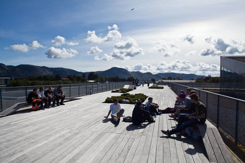 Utdanningsprogram Jåttå: Bygg- og anleggsteknikk(ba) Elektrofag(EL) Restaurant- og matfag(rm) Helse- og