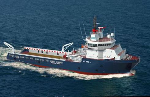 Rem Fortress Rem Balder Type: MPSV Design: MT 6016 DWT: 4700 tonnes Cargo deck area: 800 m 2 aft of ROV Classification: DNV +1A1, E0, SF, Supply Vessel, Oil Rec, Dynpos AUTR, Clean, Comf-V(3), dk(+),