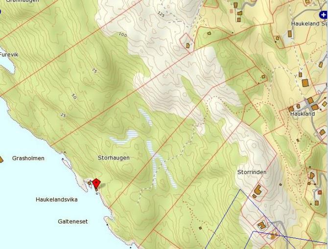 Platting med kaifront, bredde ca. 8 meter x lengde ca. 6,4/4,0 meter Heving av naust på eigedom med 0,5 meter Det er i byggesak saksnr. 393/13 av 06.12.