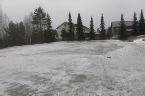 Miljø 2; her har en bygningen blitt fjernet og området ønskes benyttet til flerbruk av aktiviteter. Derfor etableres en landhockeybane med 2 stk små mål.