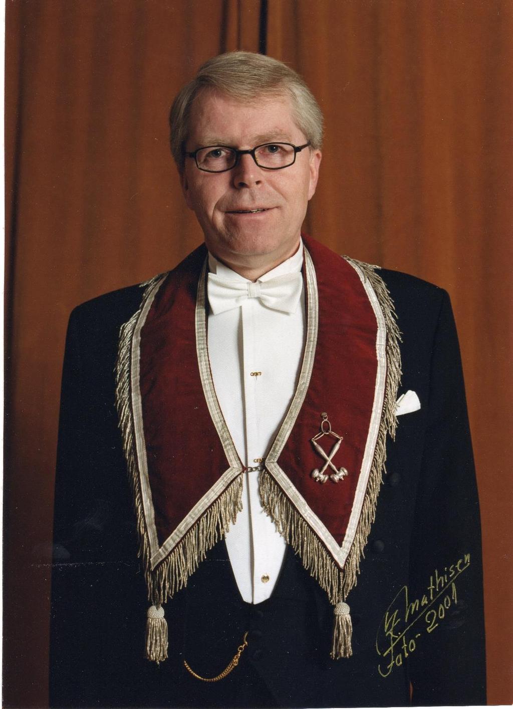 KNUT ERIK ORSKAUG var Logens åttende Overmester, fra 2001 til 2003. Han ble født 6.4.1952.
