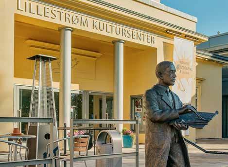 en hyggelige gågaten med mange sjarmerende butikker ligger bare noen spaserskritt unna. Om du tar en tur, kan du blant annet sitte ned i en hyggelig og lun atmosfære på Håndverksbakeriet Lillestrøm.