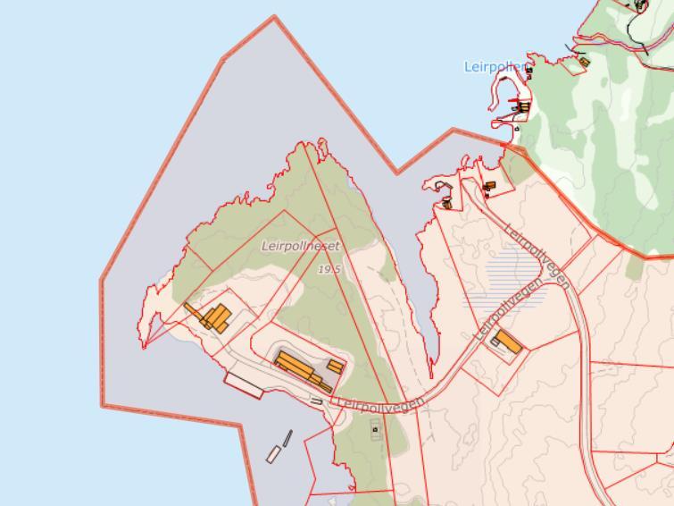 Den sørlige delen av anleggsområdet (vist med lyseblå stiplet linje i figur 2) vil bli liggende innenfor et område som er regulert til næringsvirksomhet i kommuneplanens arealdel for perioden 2011