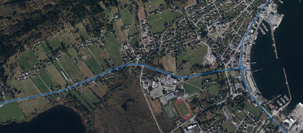 4.5 KNUTEPUNKT I TRAFIKKEN Det er mykje trafikk gjennom Hareid sentrum grunna Rv 61 og ferjesambandet over Storfjorden til Sula og vidare til Ålesund.