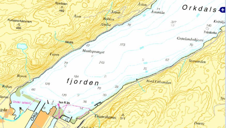 fjorden kommer fra Orkla, som er 172 km lang og har et nedbørsområde på 3052 km2.