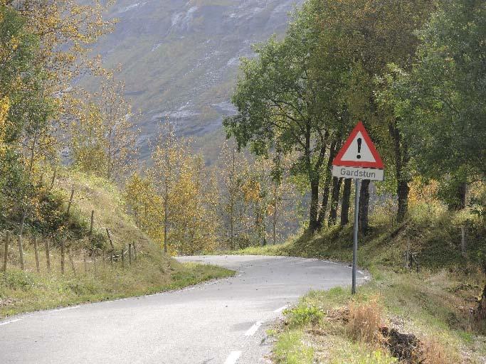 Dette notatet knytter seg til Leirskarddalen og vurderinger av trafikksituasjonen.