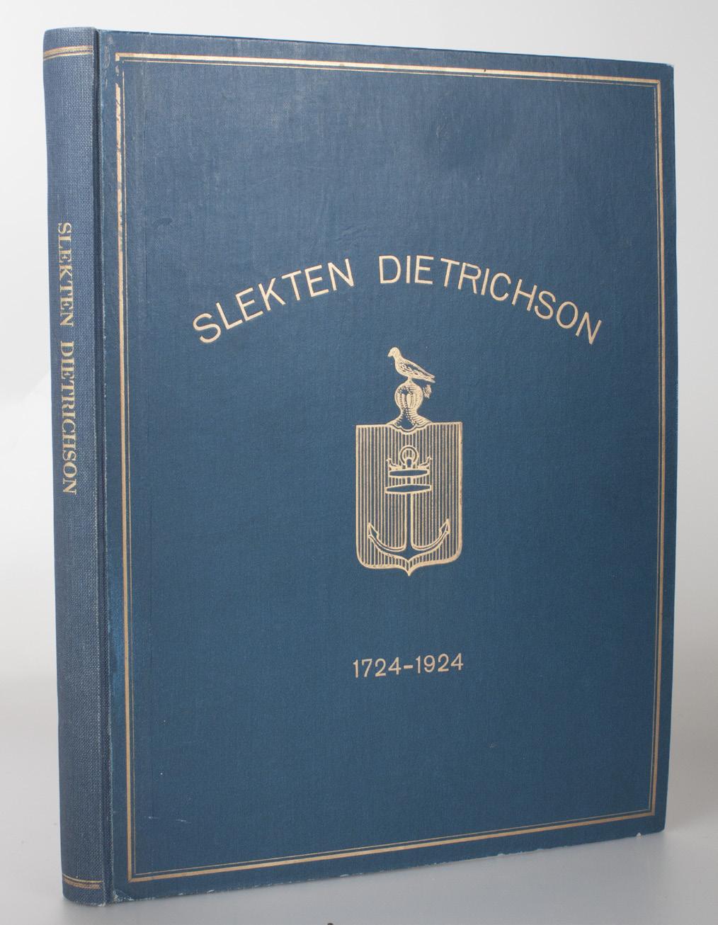 En slektshistorie samt en del små begivenheter fra fortiden. Larvik: 1930. 159 sider. 8vo.