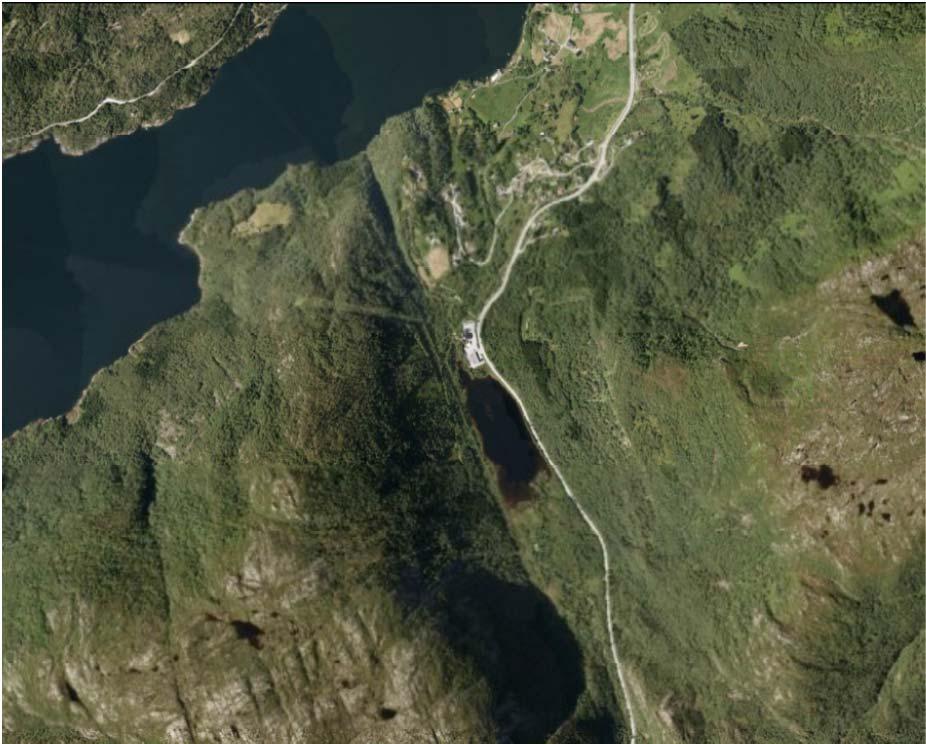 Områdeplan Haugsværdalen, Masfjorden Miljøtekniske grunnundersøkingar knytta til planlagt utfylling i Haugsværvatnet multiconsult.no ± Haugsværfjorden Haugsværvatnet E39 Figur 2. Flyfoto over området.